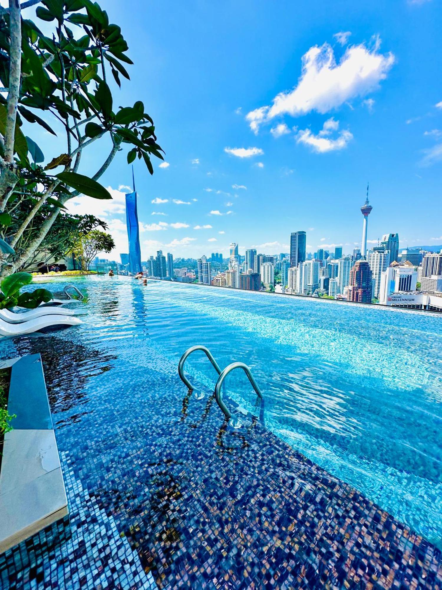 Axon Suites Premium Pangsapuri